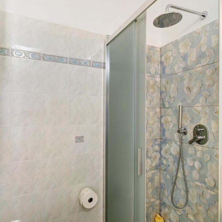 Casa Antonio - Appartamento Deluxe con 2 Camere da Letto e Balcone - 13