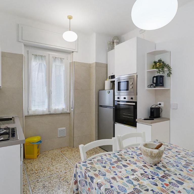 Casa Antonio - Appartamento Deluxe con 2 Camere da Letto e Balcone - 7