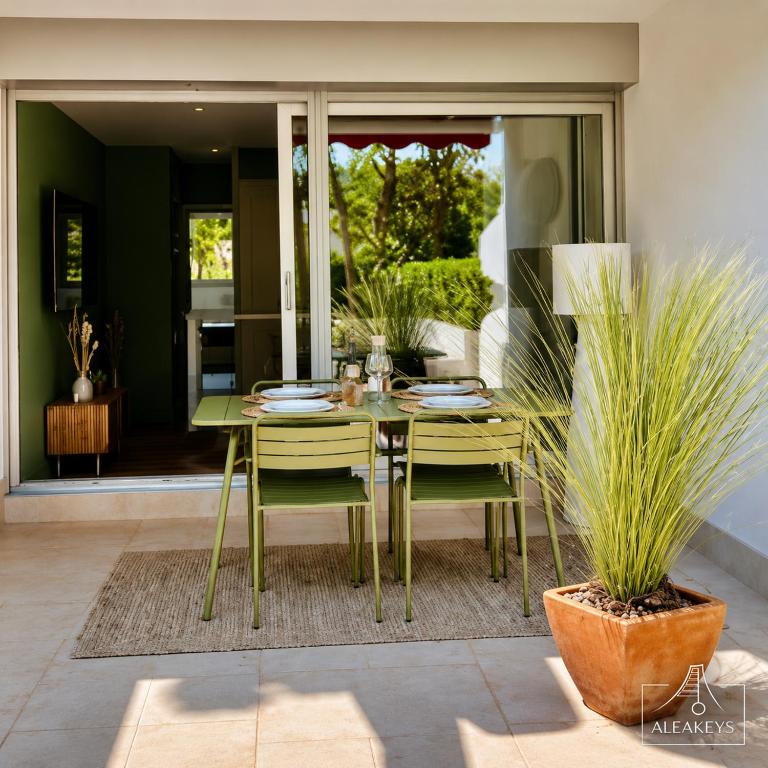 Le Bali Exceptionnel T3 avec piscine, climatisé, à 400 m des plages G Motte - Appartement 2 Chambres - 10