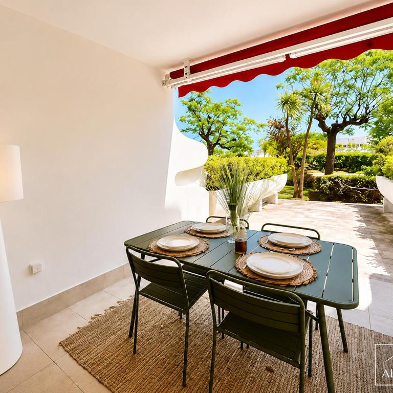 Le Bali Exceptionnel T3 avec piscine, climatisé, à 400 m des plages G Motte - Appartement 2 Chambres - 12