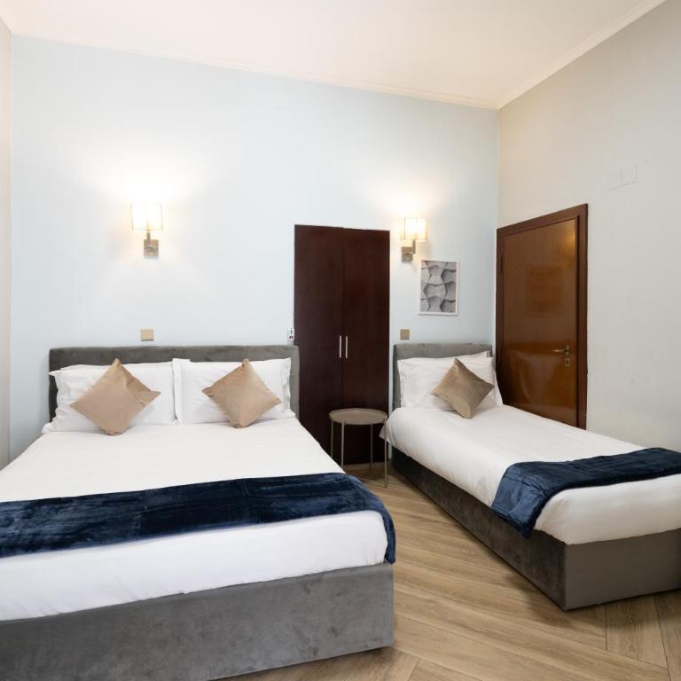 Giusi Rooms - Aetheria Esquilinus Guesthouse - Camera Tripla Comfort con Doccia - 22