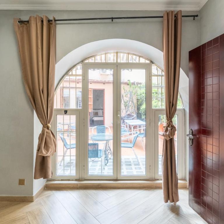 Giusi Rooms - Aetheria Esquilinus Guesthouse - Camera Tripla Comfort con Doccia - 31