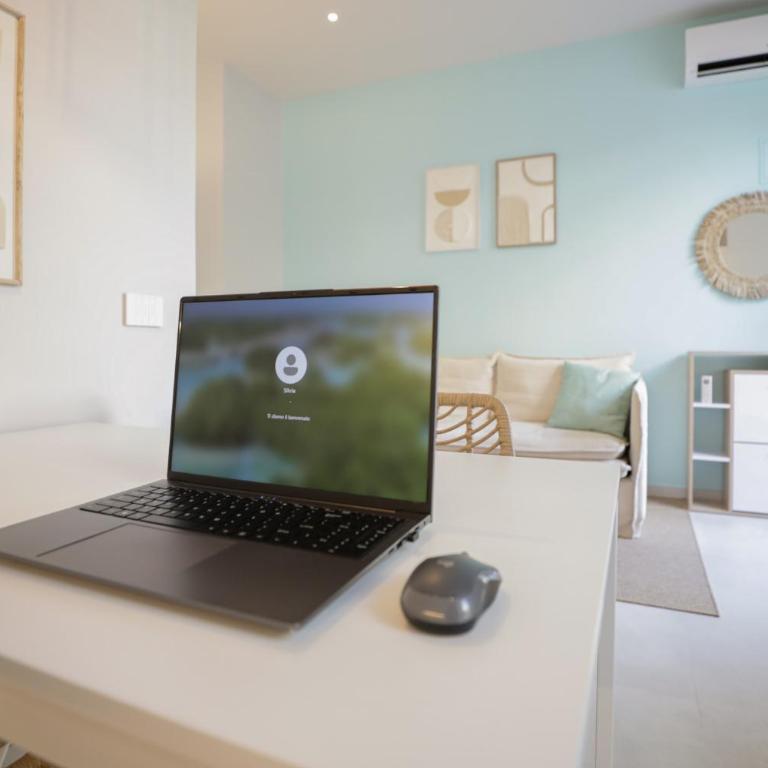 Nuovo appartamento moderno con parcheggio, a 200m dal mare, aria condizionata - Deluxe Two-Bedroom Apartment with Garden View - 17