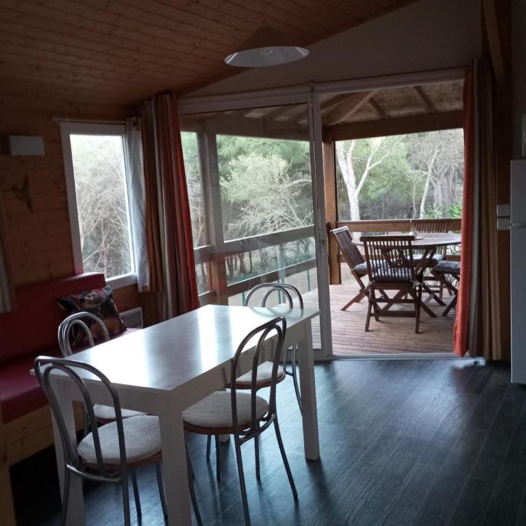 EXCLUSIVE fin AOUT Chalet Cosy Agde 6 pers, clim, piscine, Pinède, parking, calme Méditerranée - Chalet 2 Chambres - 21