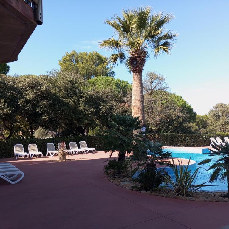 EXCLUSIVE fin AOUT Chalet Cosy Agde 6 pers, clim, piscine, Pinède, parking, calme Méditerranée - Chalet 2 Chambres - 2