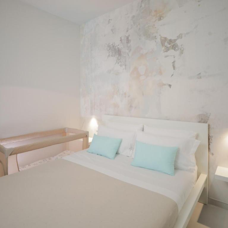Nuovo appartamento moderno con parcheggio, a 200m dal mare, aria condizionata - Deluxe Two-Bedroom Apartment with Garden View - 18