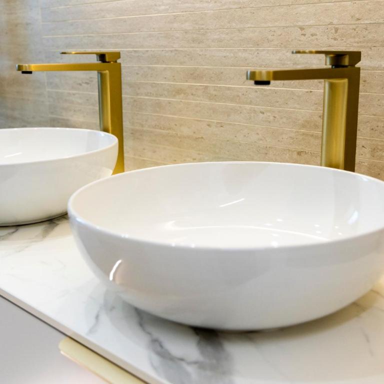 Quattro Accommodations - Luxury - Appartamento con 2 Camere da Letto - 82