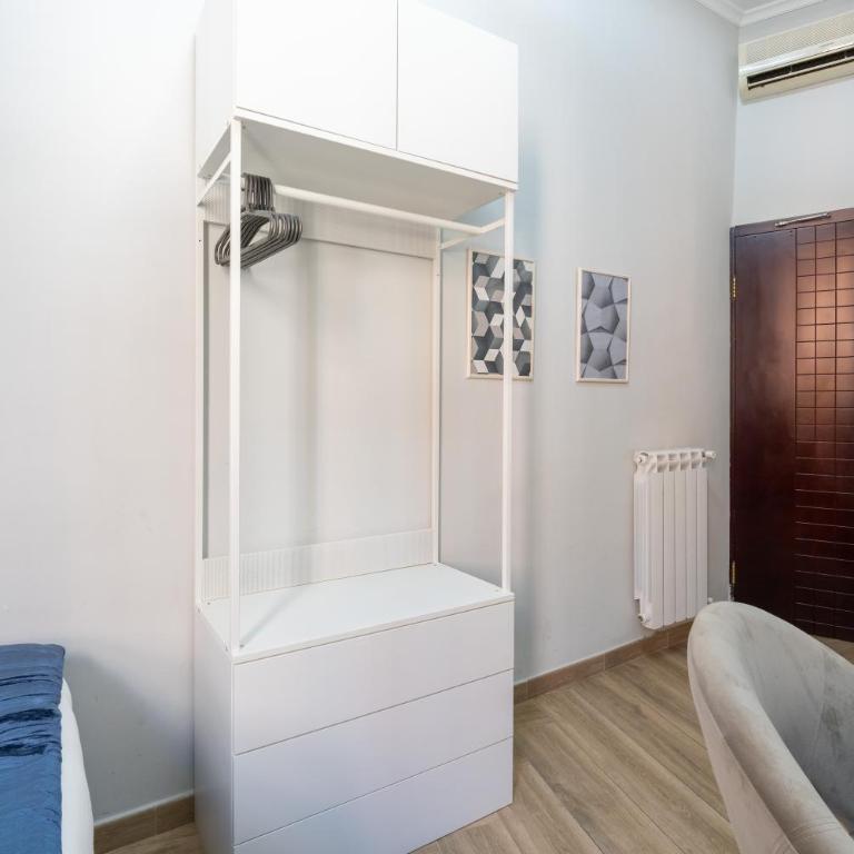Giusi Rooms - Aetheria Esquilinus Guesthouse - Camera Singola con Bagno Privato Esterno - 5
