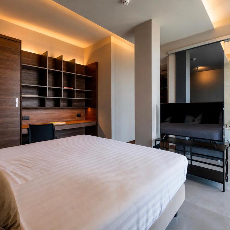 Waldorf Suite Hotel - Camera King - 5