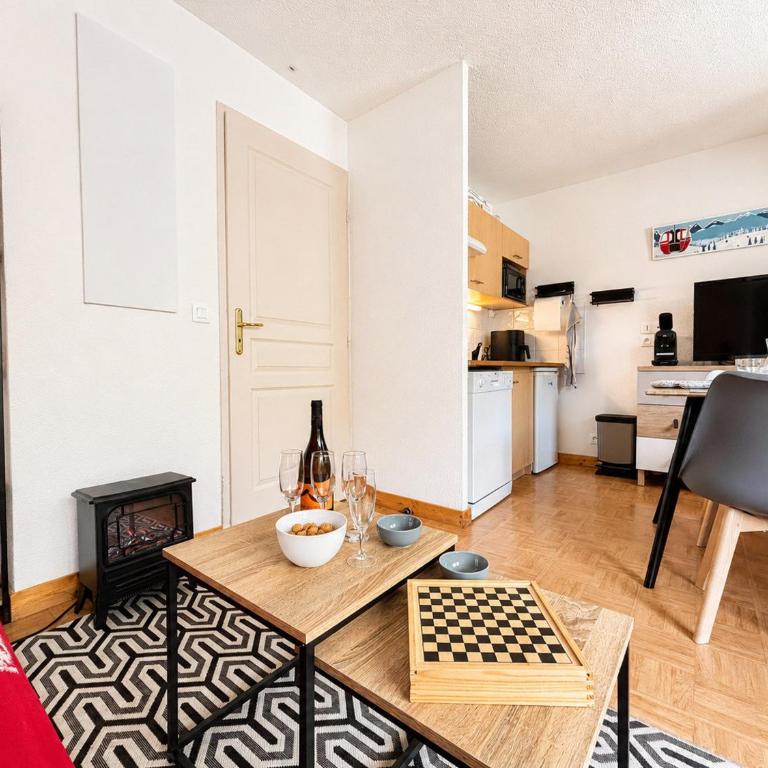 Appartement cosy au pied des pistes avec piscine et animaux admis - One-Bedroom Apartment - 4