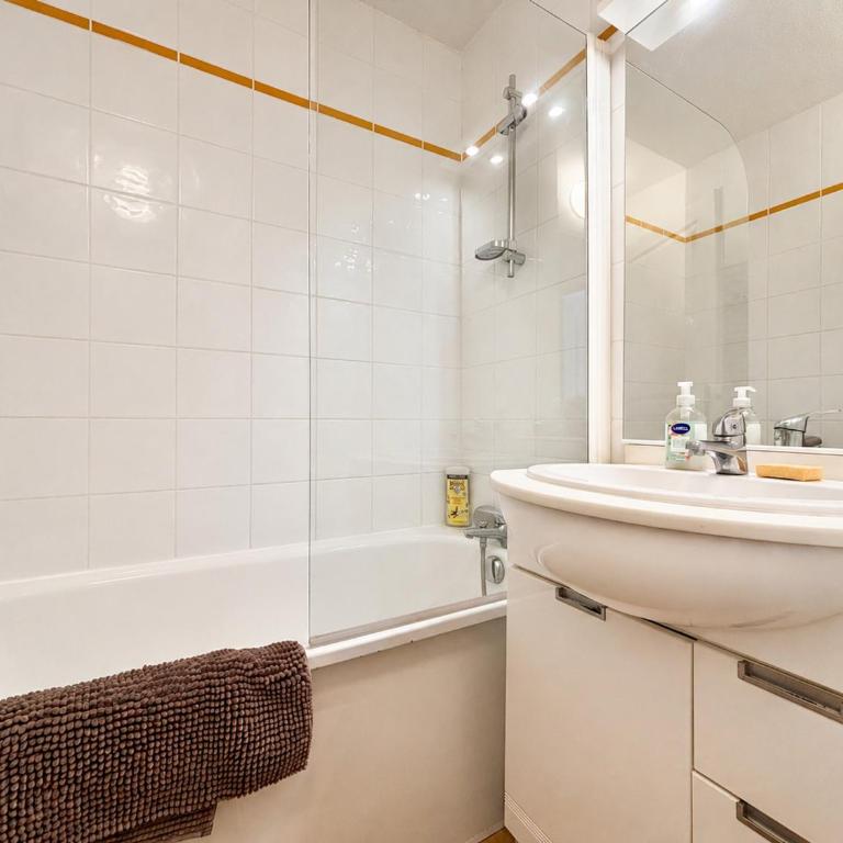 Appartement cosy au pied des pistes avec piscine et animaux admis - One-Bedroom Apartment - 10