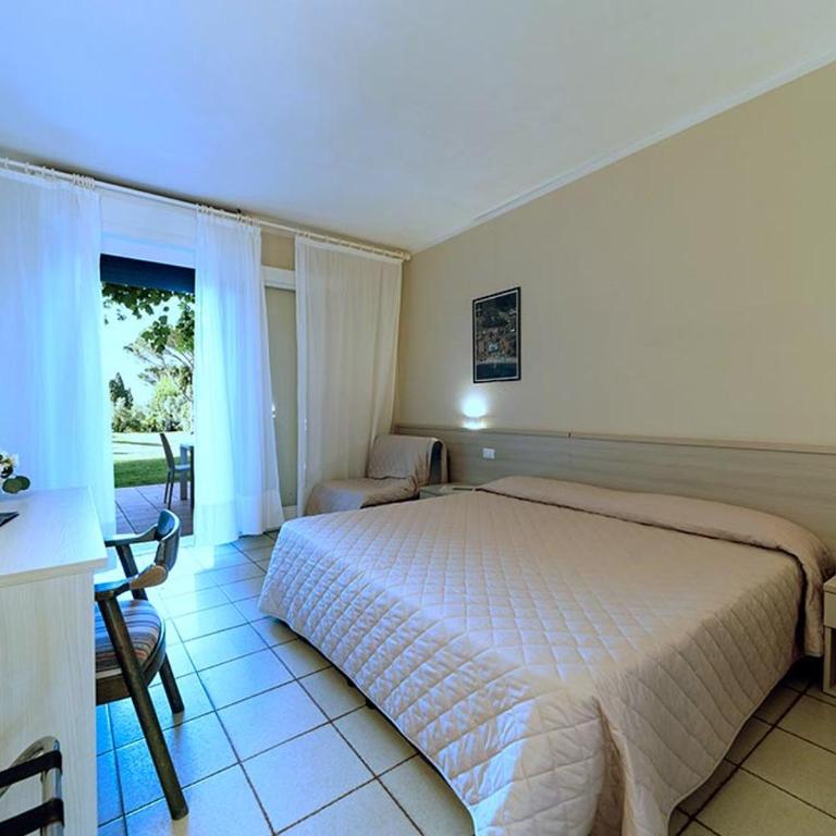Hotel Fabricia - Camera Tripla - 18
