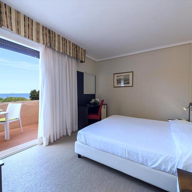 Hotel Fabricia - Camera Matrimoniale/Doppia con Letti Singoli con Vista Mare - 4