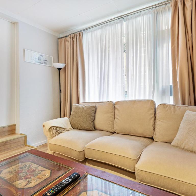 Stilvoll Wohnen In Top-lage - Superior Apartment mit 2 Schlafzimmern - 3