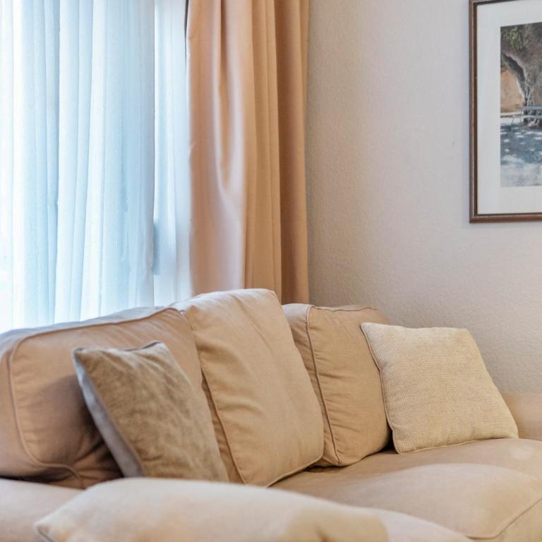 Stilvoll Wohnen In Top-lage - Superior Apartment mit 2 Schlafzimmern - 2