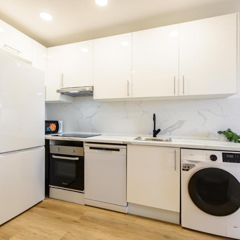 ABR1710C - Amplio Piso de 2 dormitorios y 2 baños - Alquiler temporal - Apartamento de 2 dormitorios - 31