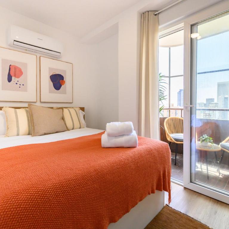 ABR1710C - Amplio Piso de 2 dormitorios y 2 baños - Alquiler temporal - Apartamento de 2 dormitorios - 35