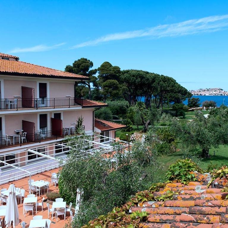 Hotel Fabricia - Camera Tripla Standard con Vista Mare - 2