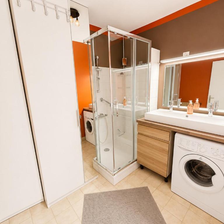 Excellent! Terrace, garden, garage, secured - Appartement 1 Chambre - 7