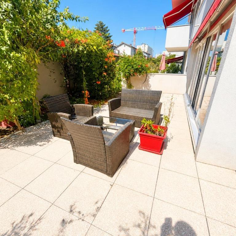 Excellent! Terrace, garden, garage, secured - Appartement 1 Chambre - 1