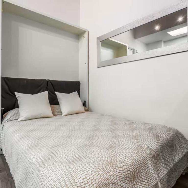 GuestReady - Eixample Retreat with Modern Flair - Standard Apartment - 10
