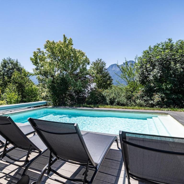 Villa with pool, 5 minutes from the lake - Villa - 12