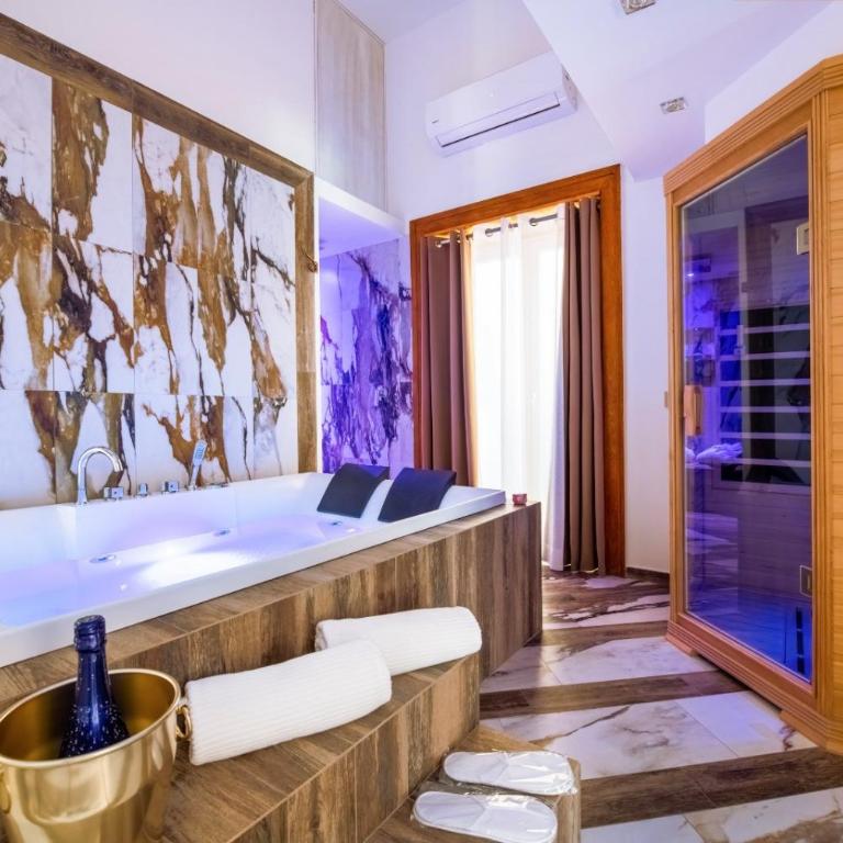 Suite Antonino with Jacuzzi - Camera Queen Standard - 5