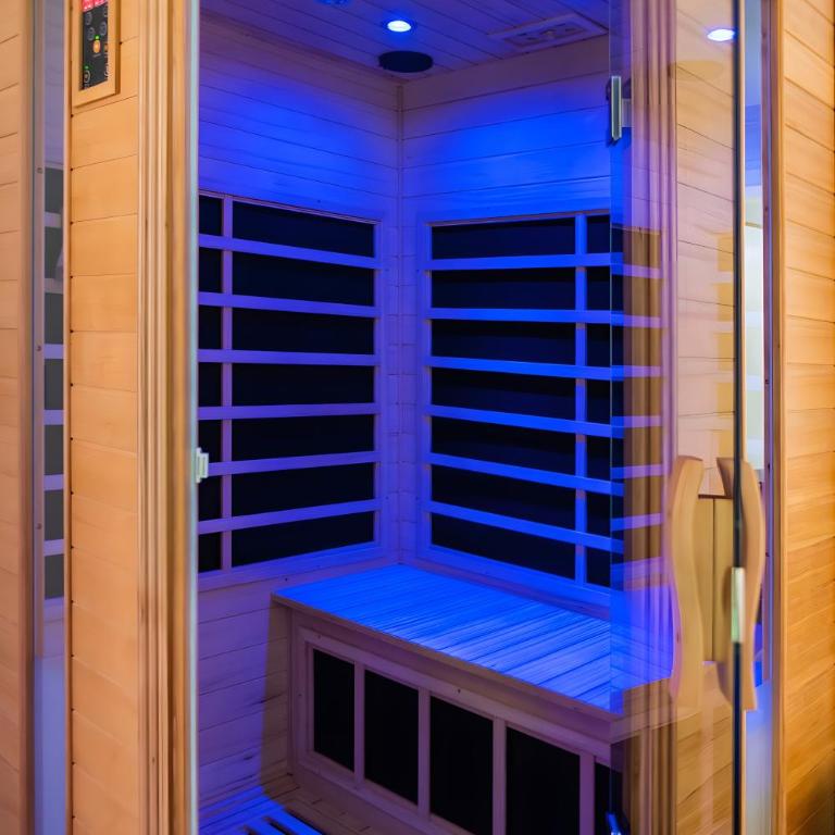 Suite Antonino with Jacuzzi - Camera Queen Standard - 26