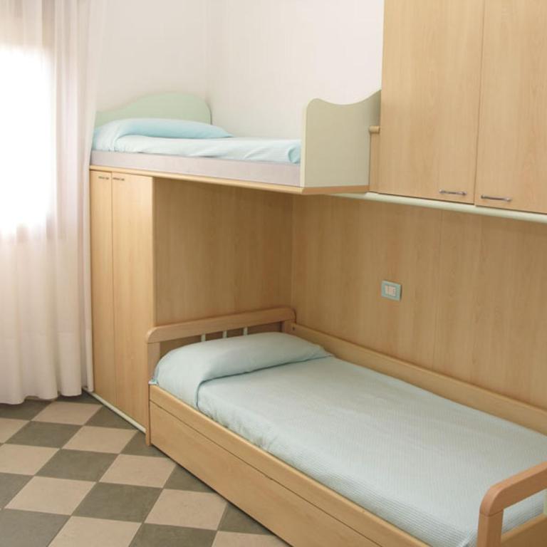 Family Apartments Residence Trieste - Appartamento Deluxe con 2 Camere da Letto e Balcone - 10
