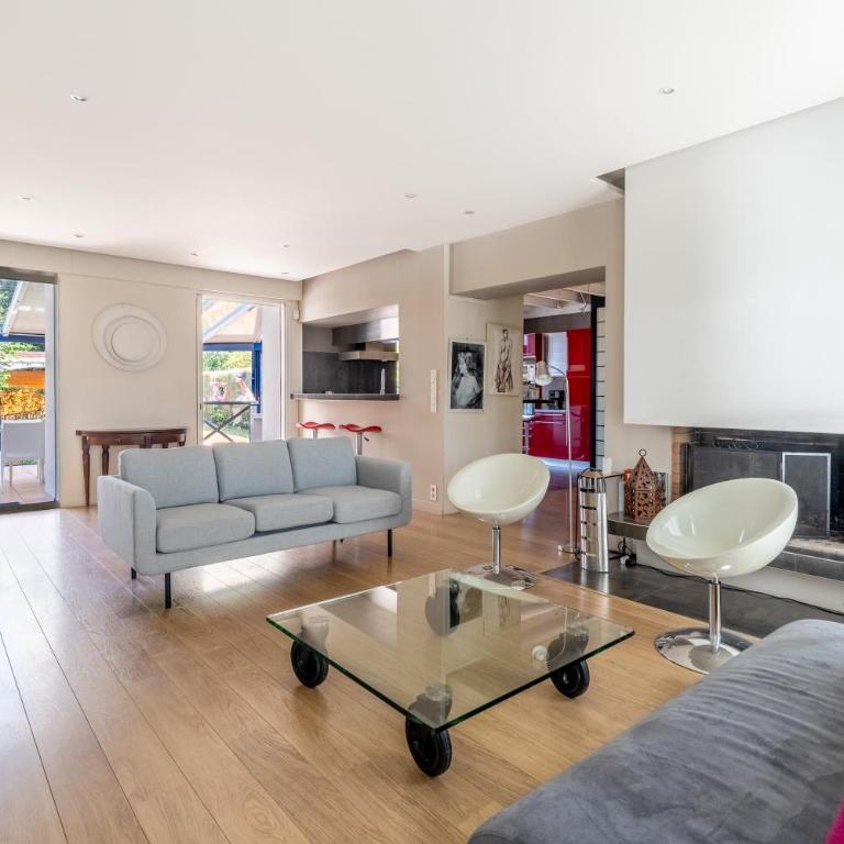 Offre exclusive ! Maison avec jardin et stationnement gratuit - Casa con 4 camere da letto - 4