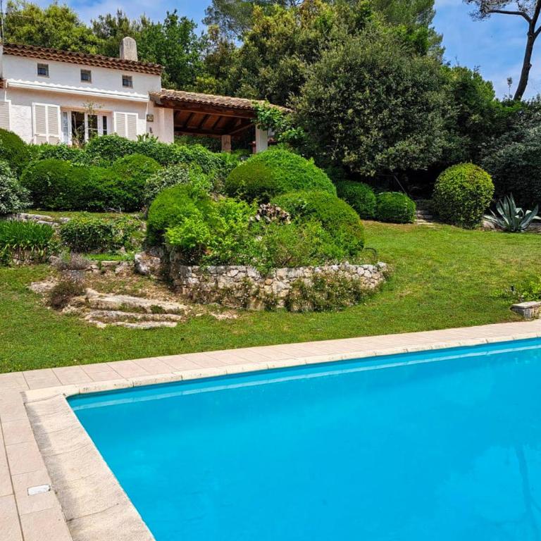 Maison Golf Piscine privée Jardin CLIM Terrasse Sécurisé - BENAKEY - Maison 3 Chambres - 26