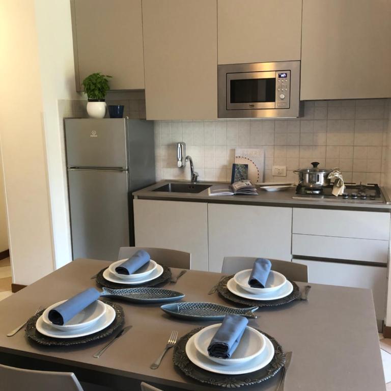 Family Apartments Residence Trieste - Appartamento con 2 Camere da Letto e Terrazza - 8