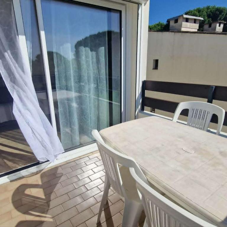 Studio cab. climatisé avec terrasse, pk privé et piscine - Grau d'Agde - Studio - 4