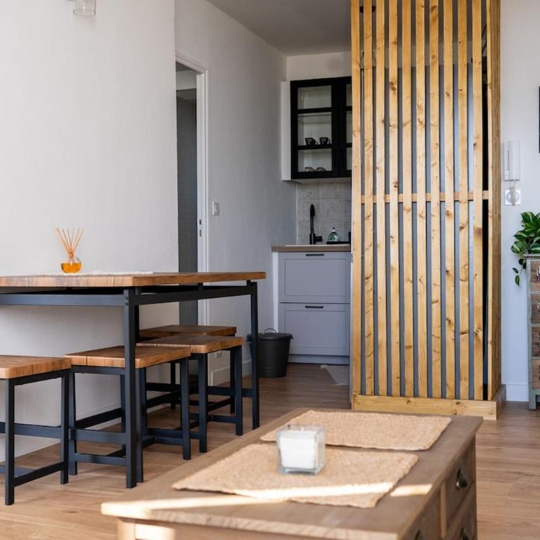 Au Cœur de Hyères Centre-Ville Piéton - Two-Bedroom Apartment - 10