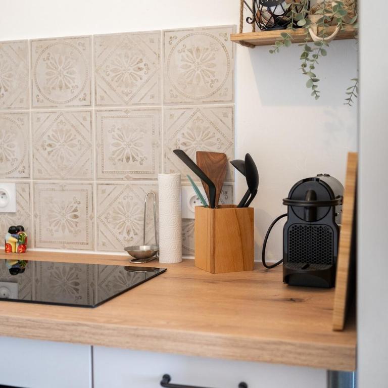 Au Cœur de Hyères Centre-Ville Piéton - Two-Bedroom Apartment - 16