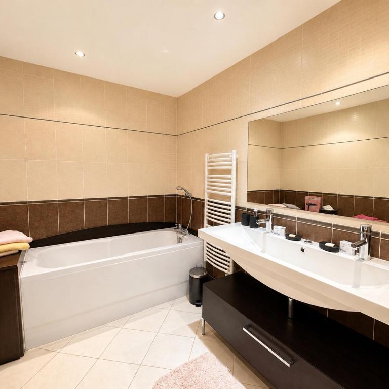 Appartement haut de gamme en centre-ville - Appartamento Deluxe con 3 Camere da Letto - 5