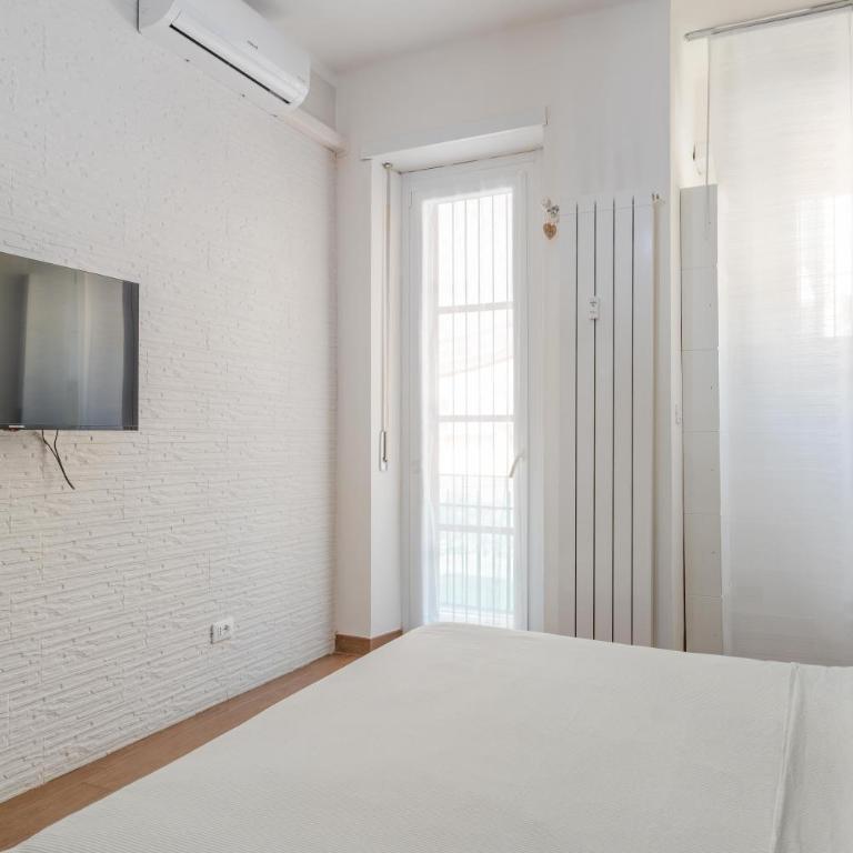 Event Pit Stop - One-Bedroom Apartment - 8