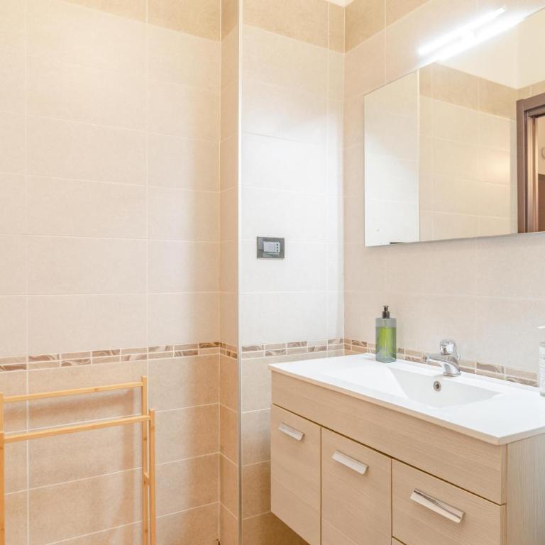 Event Pit Stop - One-Bedroom Apartment - 5