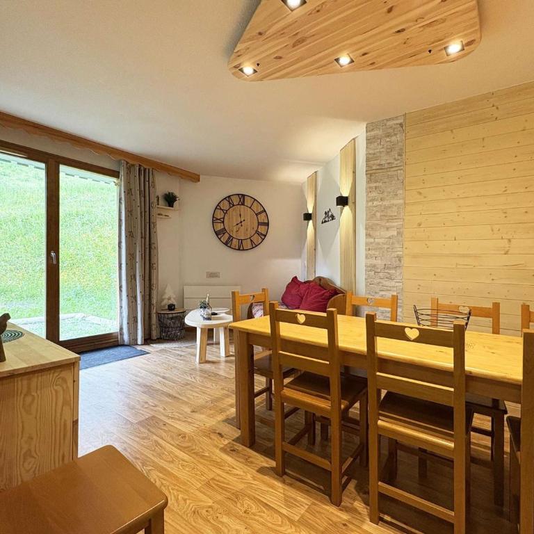 Les Orres 1800 - Grand appart 3 pièces, 8 pers, piscine chauffée, sauna - FR-1-322-605 - Apartamento - 9