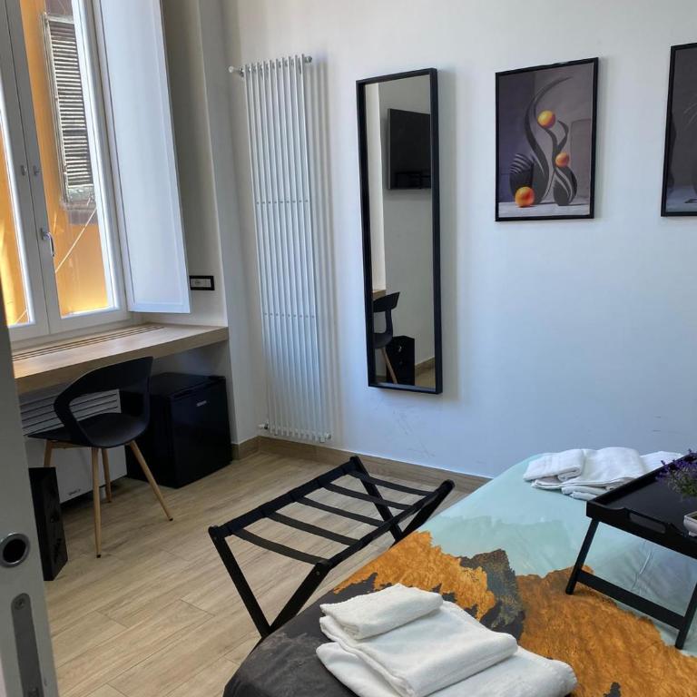 Urban Chic Suite Toledo - Camera Deluxe - 8