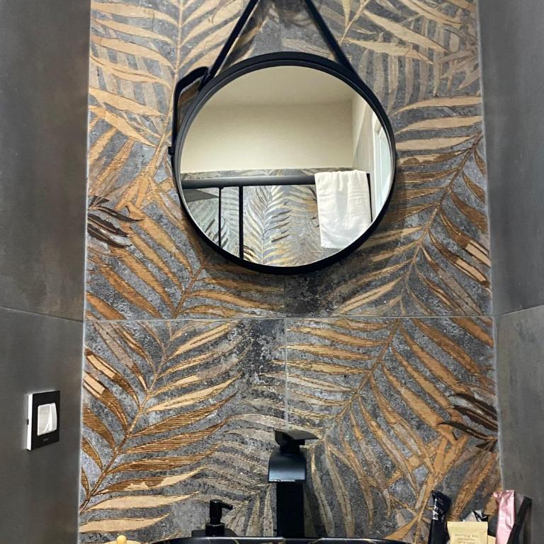 Urban Chic Suite Toledo - Camera Deluxe - 19