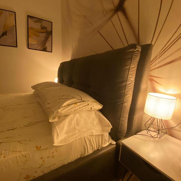 Urban Chic Suite Toledo - Camera Matrimoniale Deluxe con Balcone - 15