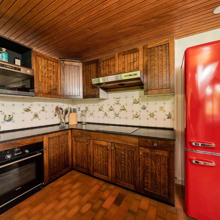 Grande propriété pieds dans l'eau avec piscine - Maison 4 Chambres - 2