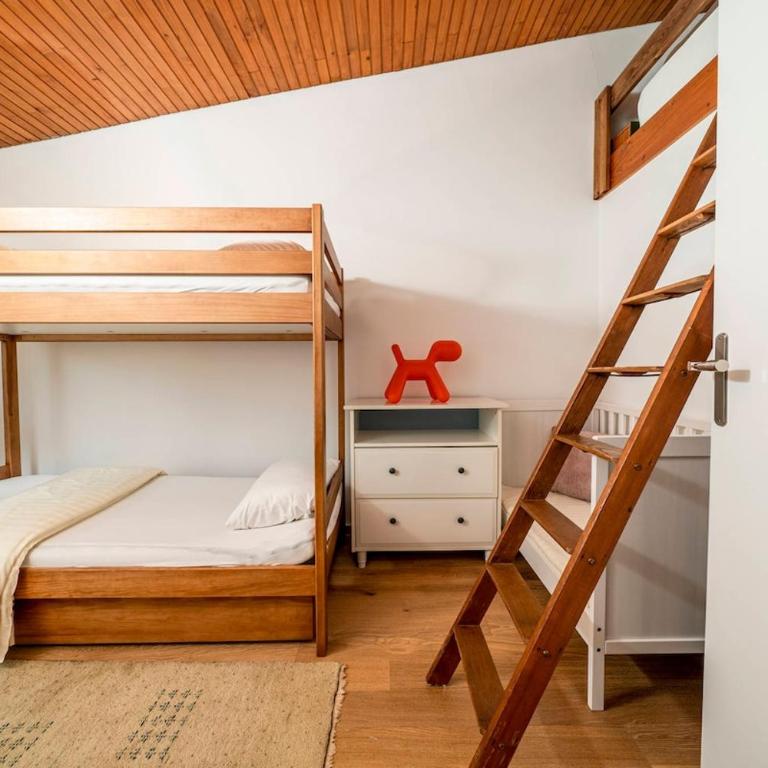 Grande propriété pieds dans l'eau avec piscine - Maison 4 Chambres - 3
