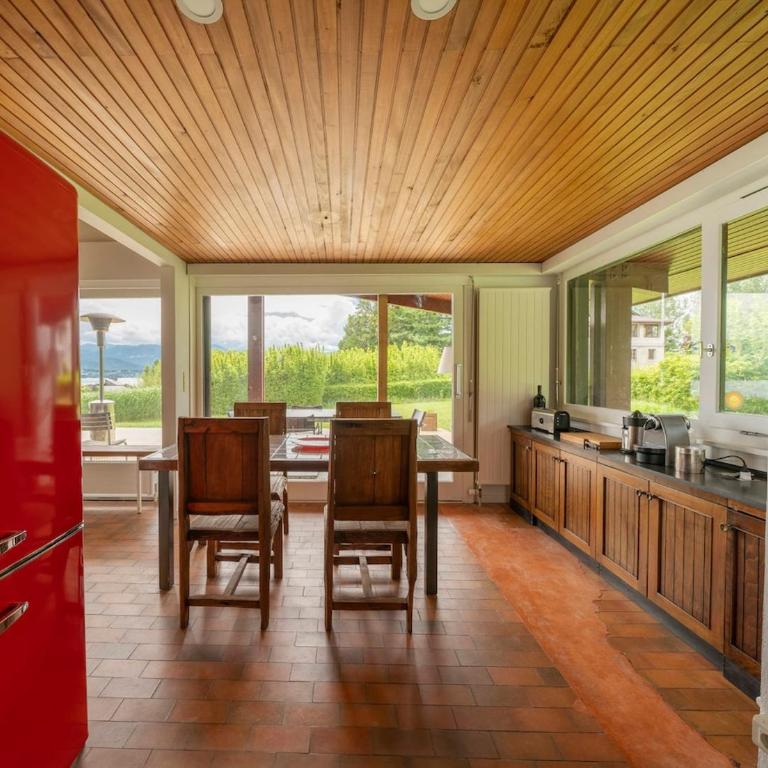 Grande propriété pieds dans l'eau avec piscine - Maison 4 Chambres - 16