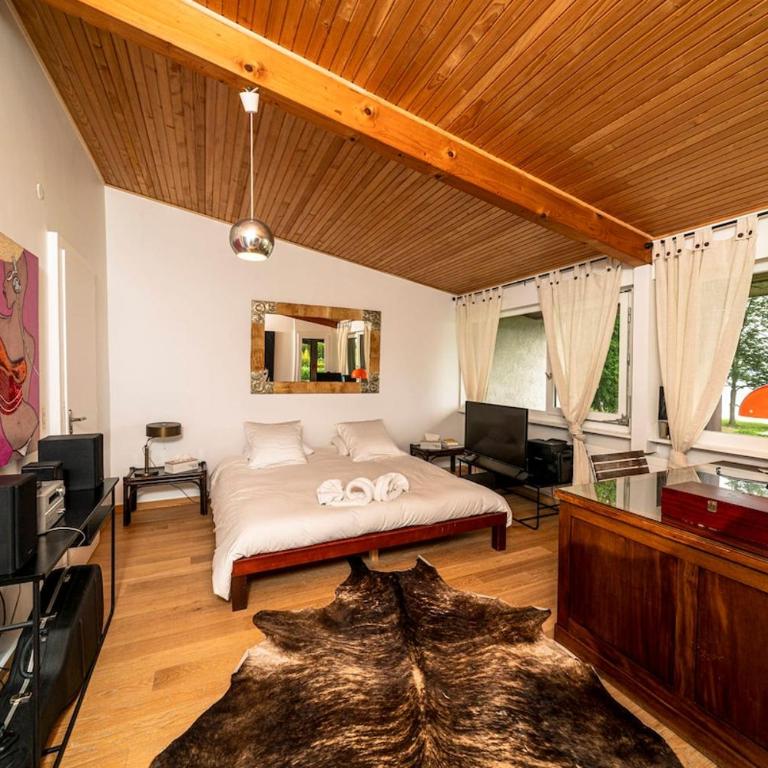 Grande propriété pieds dans l'eau avec piscine - Maison 4 Chambres - 30