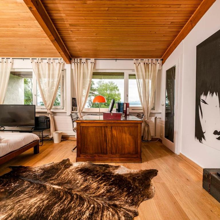Grande propriété pieds dans l'eau avec piscine - Maison 4 Chambres - 40