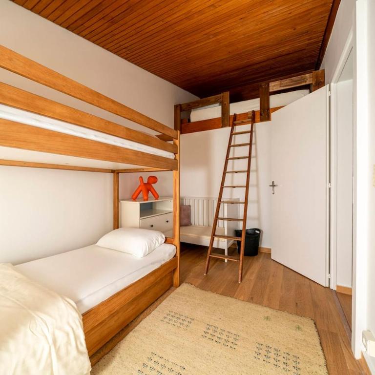Grande propriété pieds dans l'eau avec piscine - Maison 4 Chambres - 48