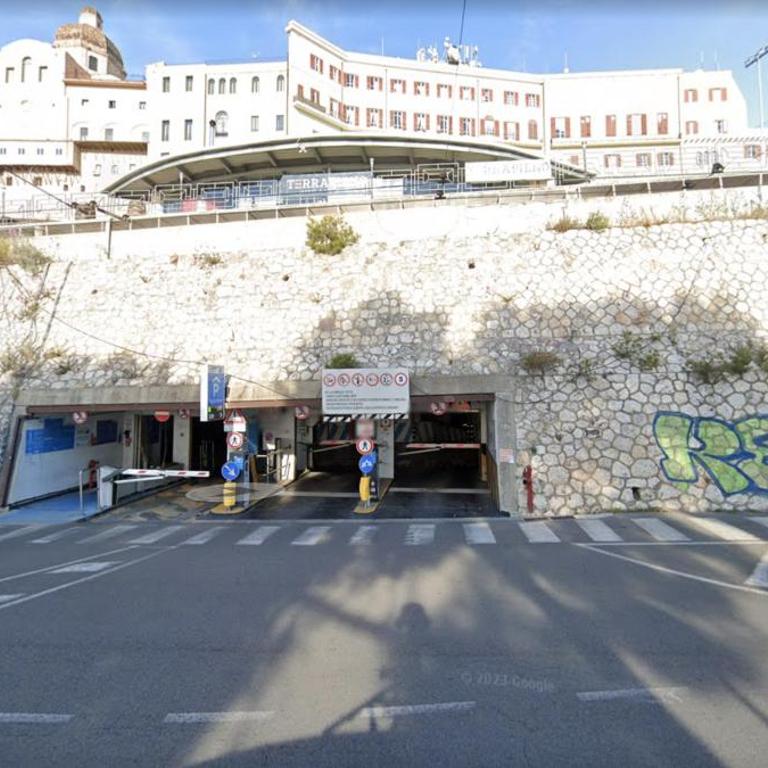 Historic Casa al Bastione - Free Parking - Cagliari Centro - Apartment with Balcony - 53