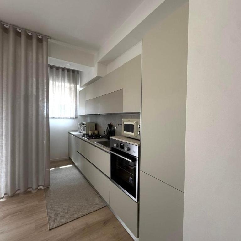 New Era Apartment Milano - Three-Bedroom Apartment - 4